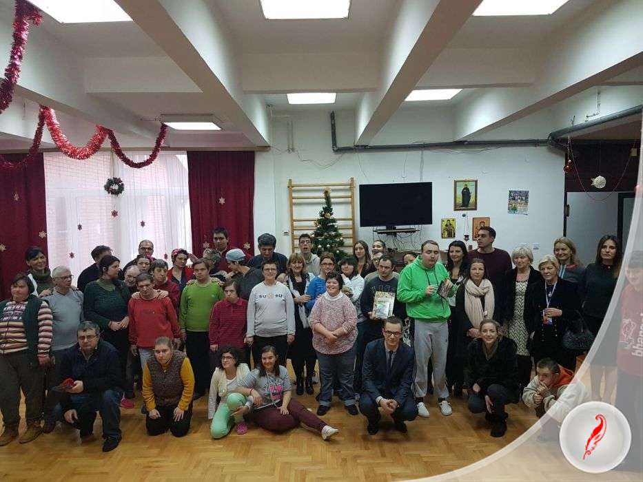 Хуманитарна акција Сви смо ми Деда Мраз организована од стране ВОС Креативно перо завршена свечаном приредбом у Нишу